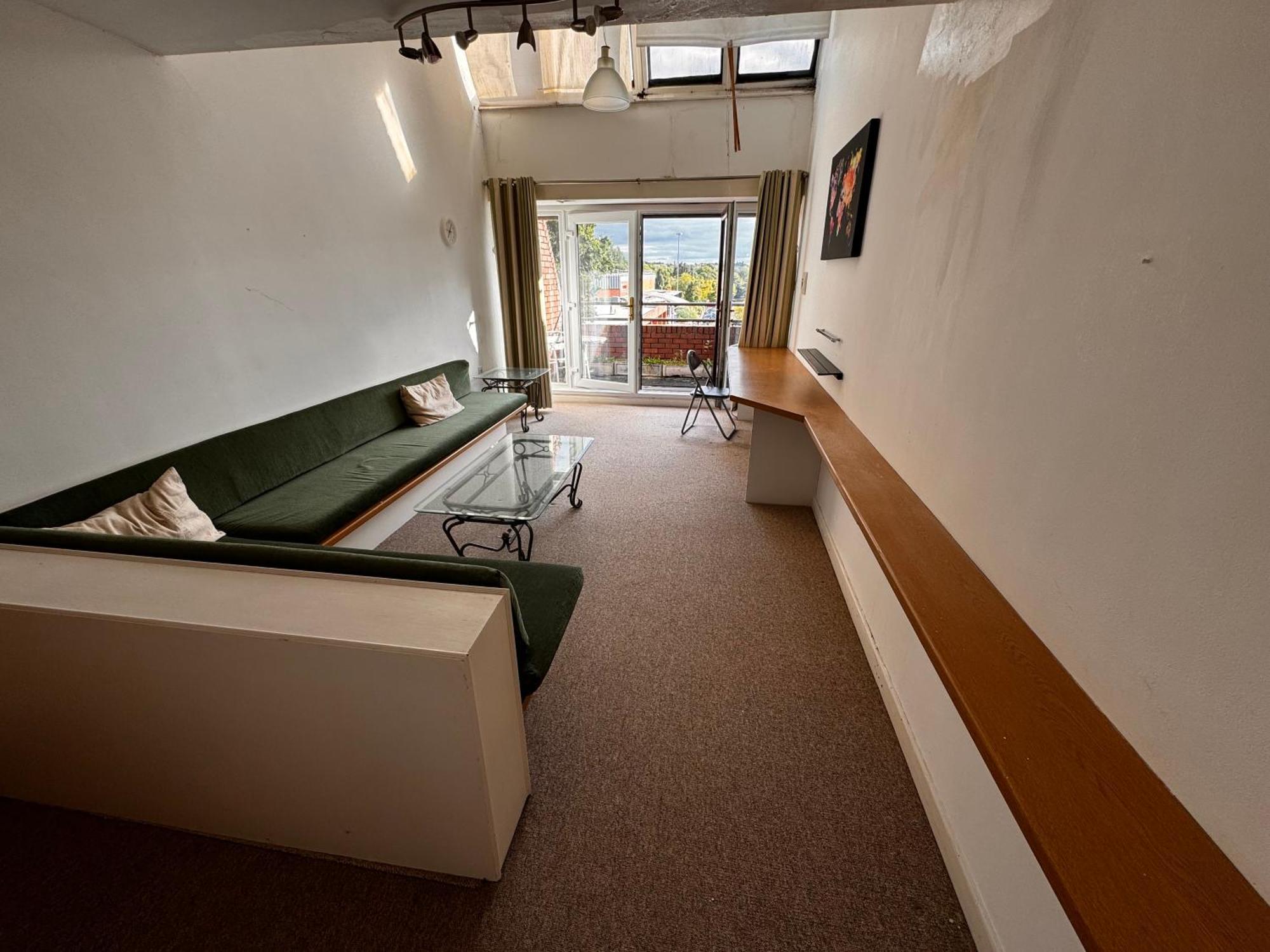 Two-Bedroom Flat Close To Uni & Shopping Center With Free Parking Ковентри Экстерьер фото